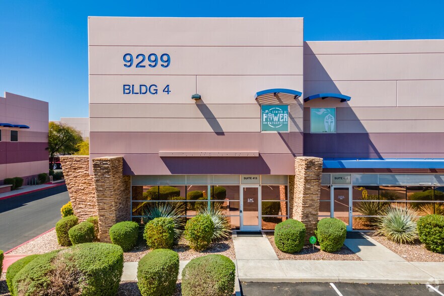 9299 W Olive Ave, Peoria, AZ à vendre - Photo de l’immeuble – Image 2 sur 18