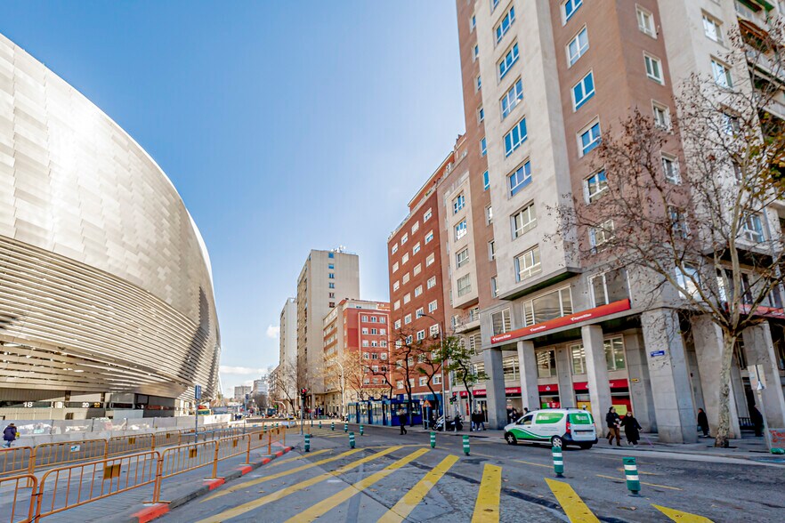 Paseo Castellana, 140, Madrid, Madrid à louer - Photo de l’immeuble – Image 2 sur 4