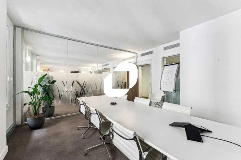 Bureau dans Paris à louer - Photo de l’immeuble – Image 2 sur 14