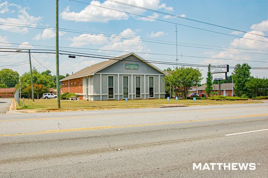 707 N Houston Rd, Warner Robins, GA à vendre - Photo de l’immeuble – Image 2 sur 3