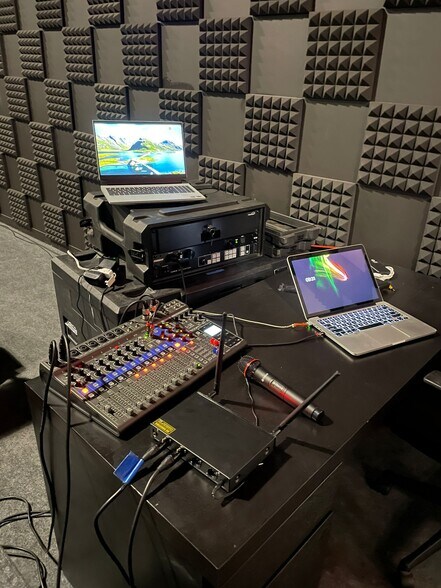 2121 S Hiawasee Rd, Orlando, FL à louer - Photo de l’immeuble – Image 2 sur 53