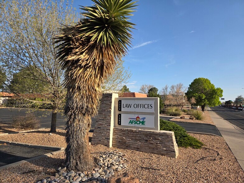 1202 Pennsylvania St NE, Albuquerque, NM à vendre - Photo de l’immeuble – Image 3 sur 16