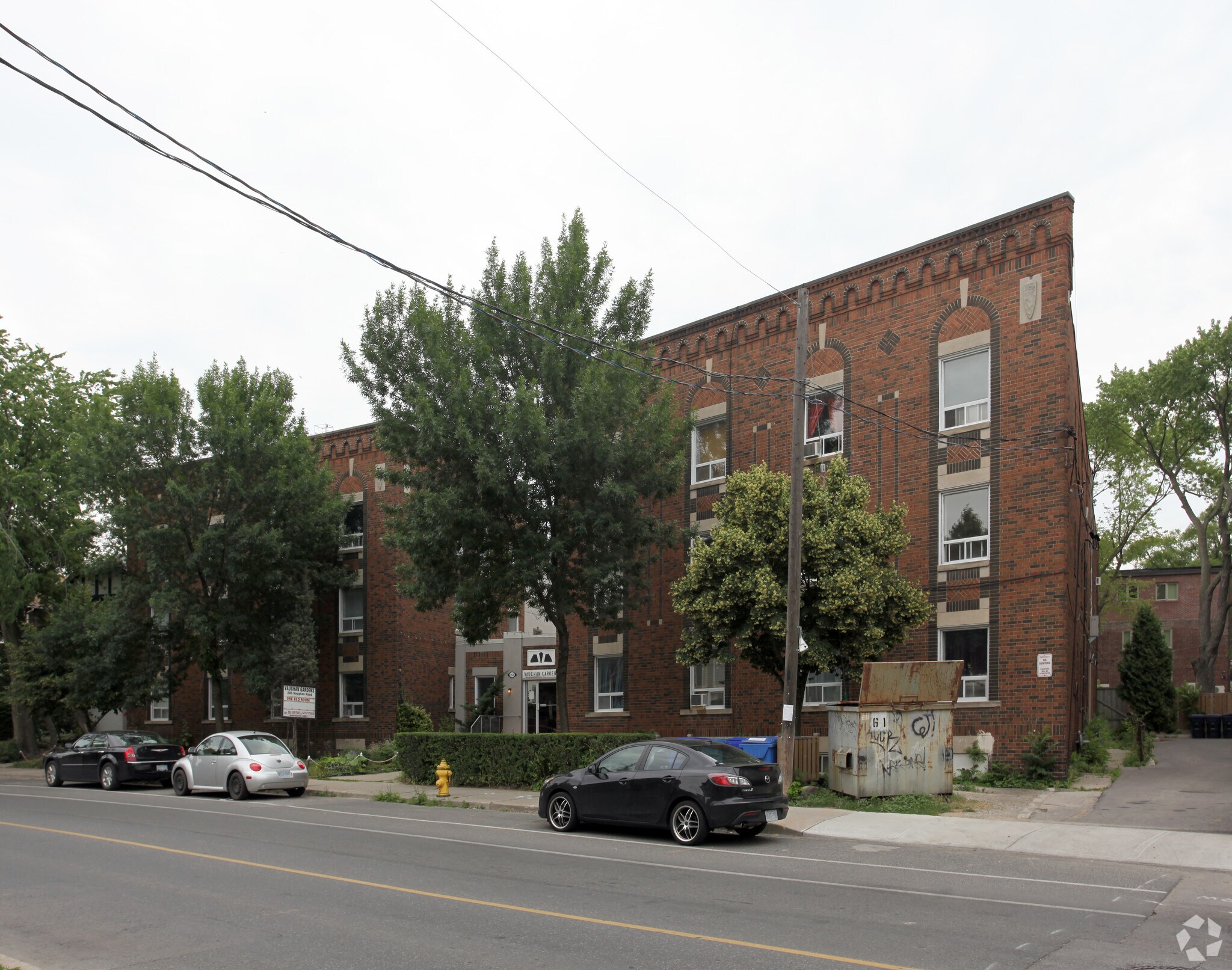 205 Vaughan Rd, Toronto, ON à vendre Photo de l’immeuble– Image 1 sur 3