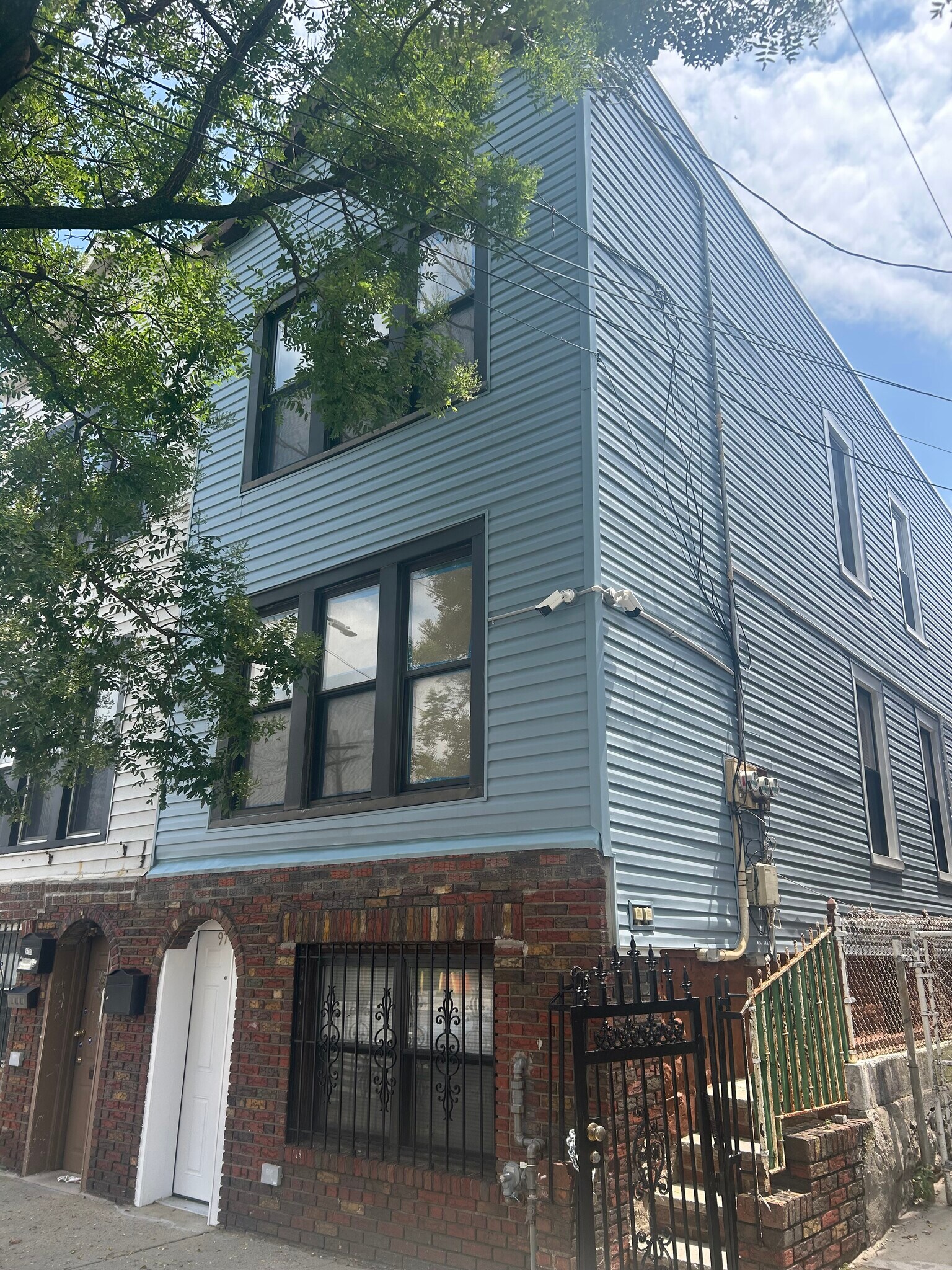 9728 Flatlands Ave, Brooklyn, NY à vendre Photo principale– Image 1 sur 6