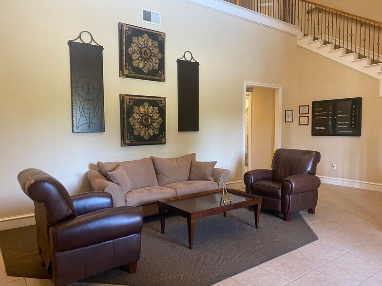 2200 Pool Rd, Grapevine, TX à louer - Photo de l’immeuble – Image 1 sur 8