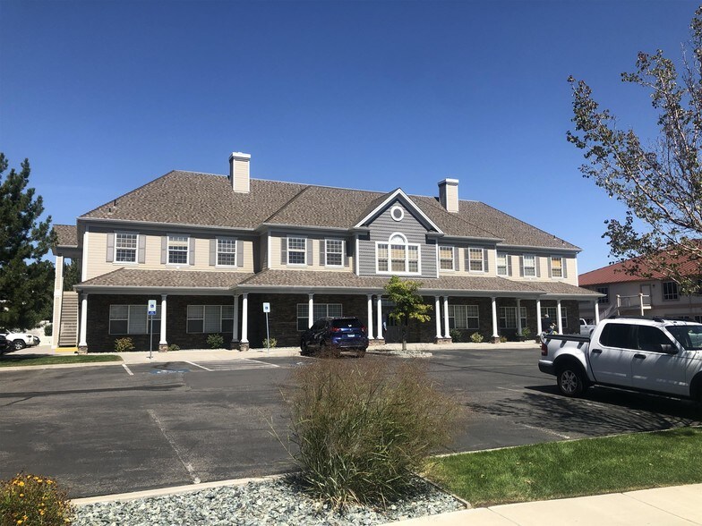 808 W Nye Ln, Carson City, NV à louer - Photo de l’immeuble – Image 2 sur 7