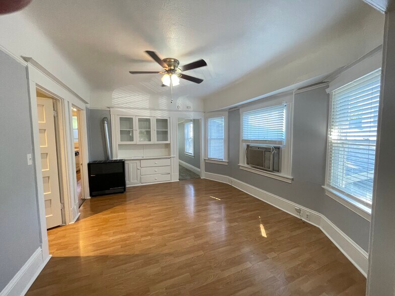 620 14th St, Sacramento, CA à vendre - Photo de l’immeuble – Image 2 sur 26