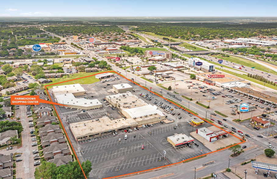 Fairmeadows Shopping Center portefeuille de 7 biens à vendre sur LoopNet.fr - Photo de l’immeuble – Image 2 sur 16