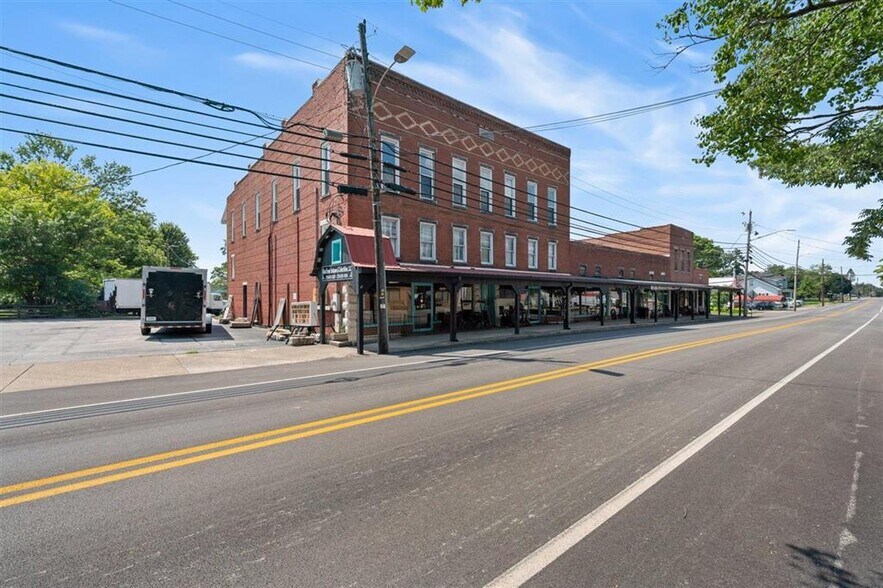 131 N Main St, Smiths Grove, KY à vendre - Photo de l’immeuble – Image 2 sur 32