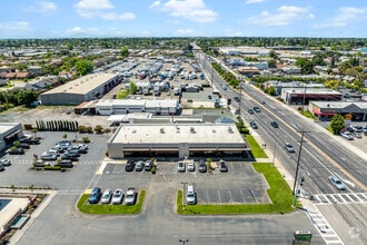 400 E Kettleman Ln, Lodi, CA - VUE AÉRIENNE  vue de carte