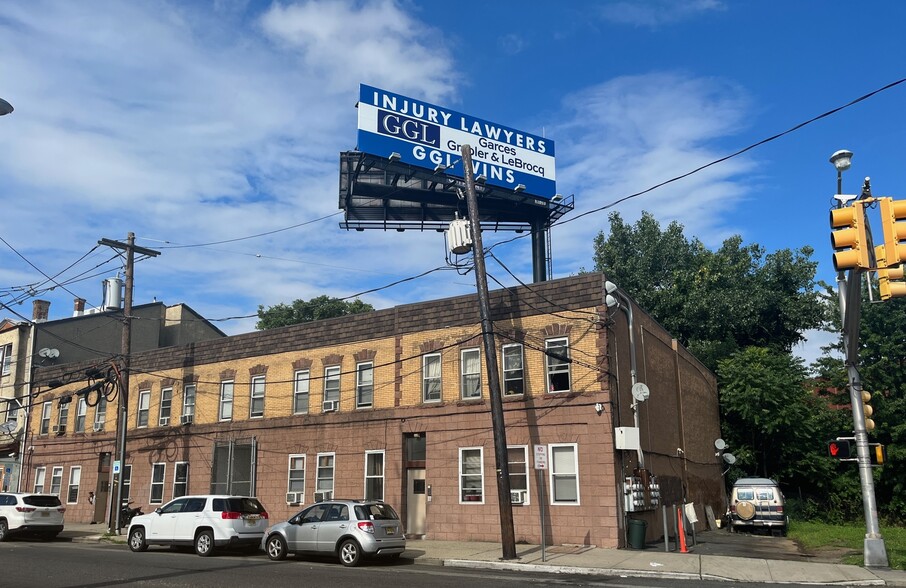 60-62 Dayton Ave, Passaic, NJ à vendre - Photo de l’immeuble – Image 2 sur 9