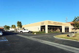 Plus de détails pour 2500 Fairview St, Santa Ana, CA - Industriel/Logistique à louer