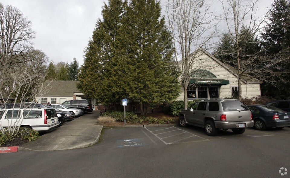 14523 SW Westlake Dr, Lake Oswego, OR à vendre - Photo de l’immeuble – Image 2 sur 3