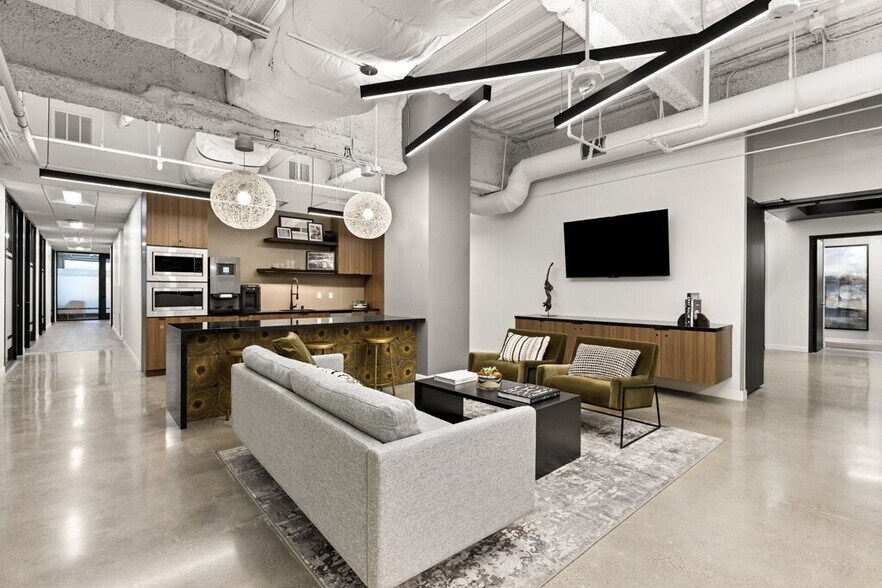 10940 wilshire Blvd, Los Angeles, CA à louer - Photo de l’immeuble – Image 2 sur 8