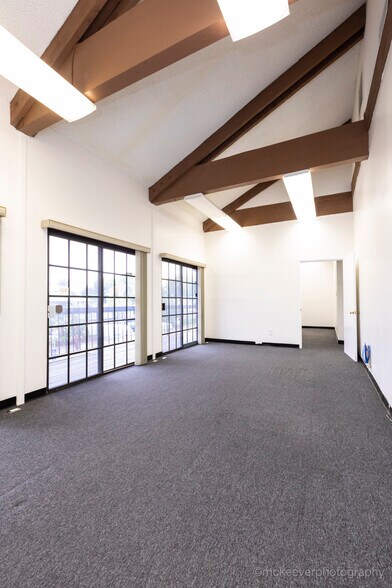 800 E Wardlow Rd, Long Beach, CA à vendre - Photo de l’immeuble – Image 3 sur 39