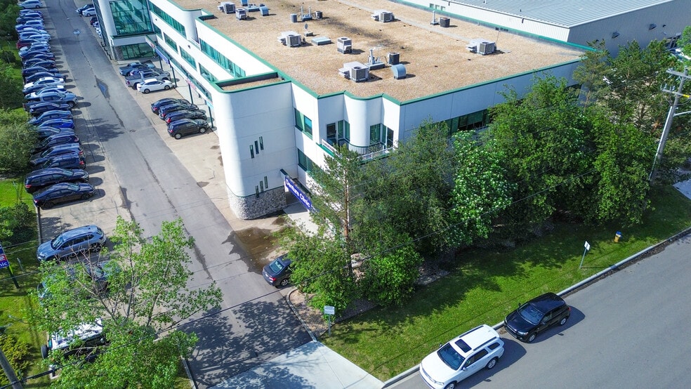 3160 Parsons Rd NW, Edmonton, AB à vendre - Photo de l’immeuble – Image 3 sur 7