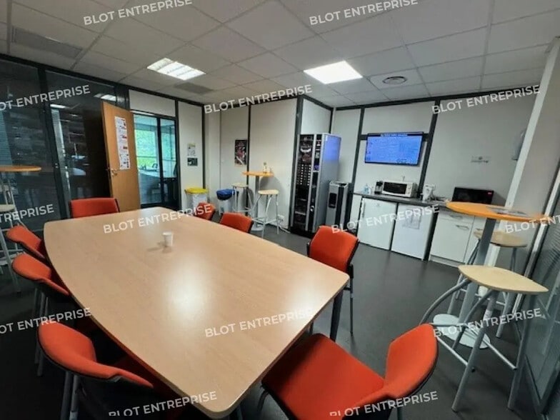 Bureau dans Nantes à louer - Photo de l’immeuble – Image 3 sur 8