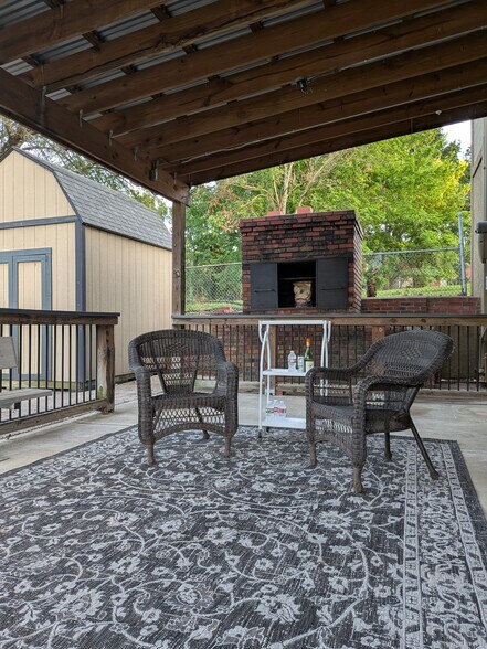 13137 Wornall Rd, Kansas City, MO à vendre - Photo de l’immeuble – Image 3 sur 20