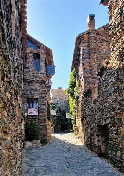 Local commercial dans Patones, Madrid à vendre - Photo de l’immeuble – Image 1 sur 1