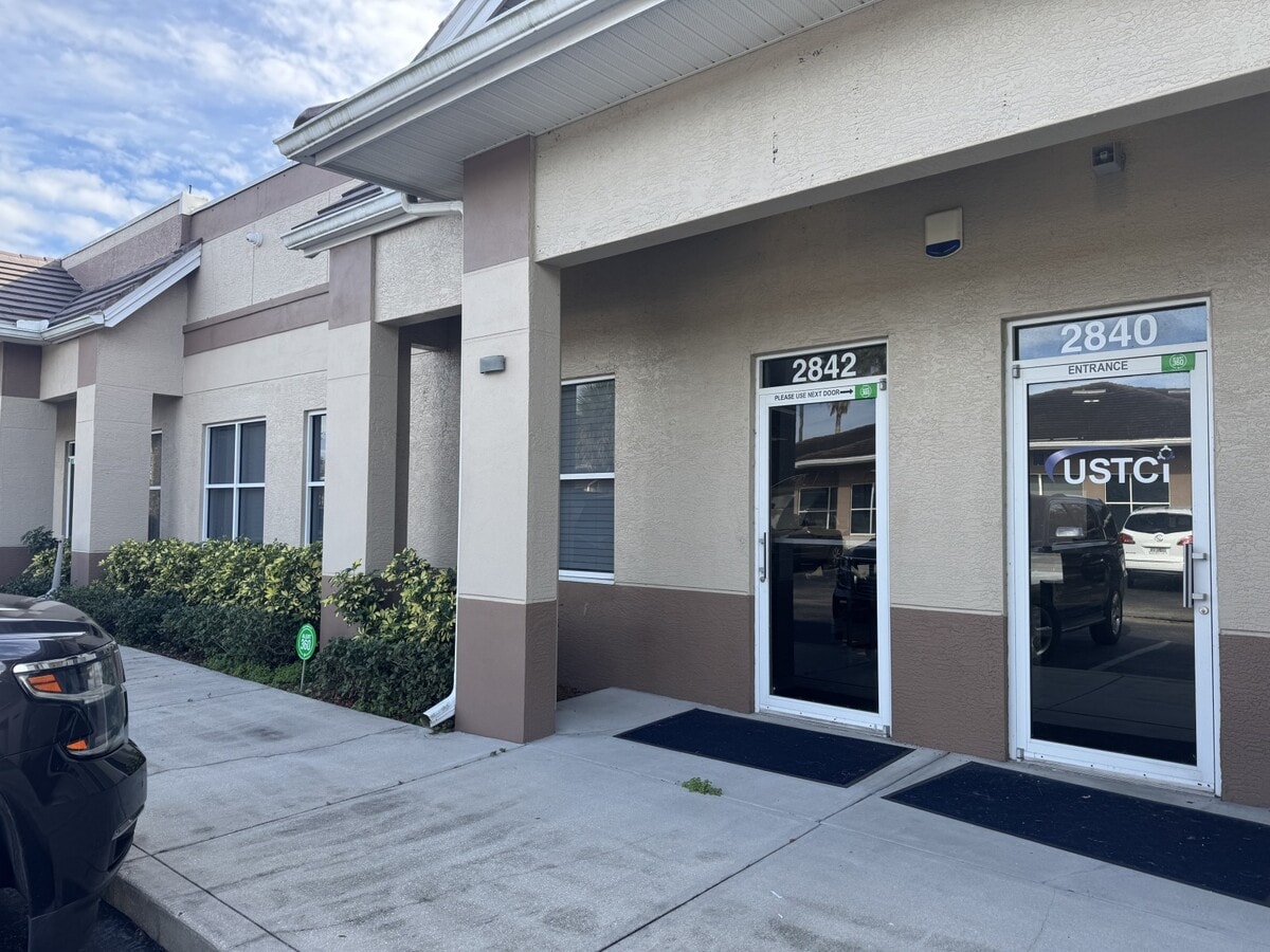 2844 Manatee Ave E, Bradenton, FL 34208 - Lot 2840-2844 -  - Photo intérieure - Image 1 of 12