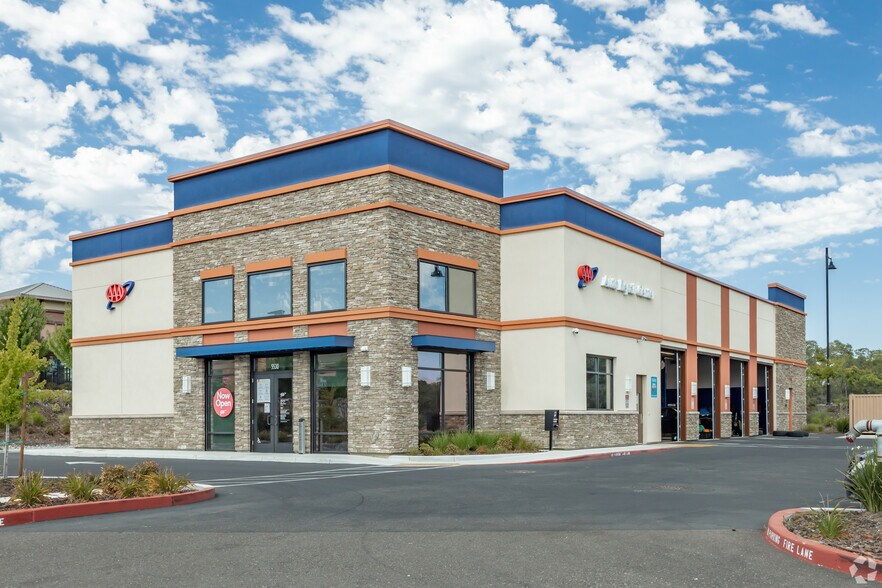 5530 Schriber Way, Rocklin, CA à louer - Photo de l’immeuble – Image 1 sur 7