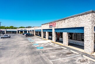 Plus de détails pour 9323 Perrin Beitel Rd, San Antonio, TX - Local commercial à louer