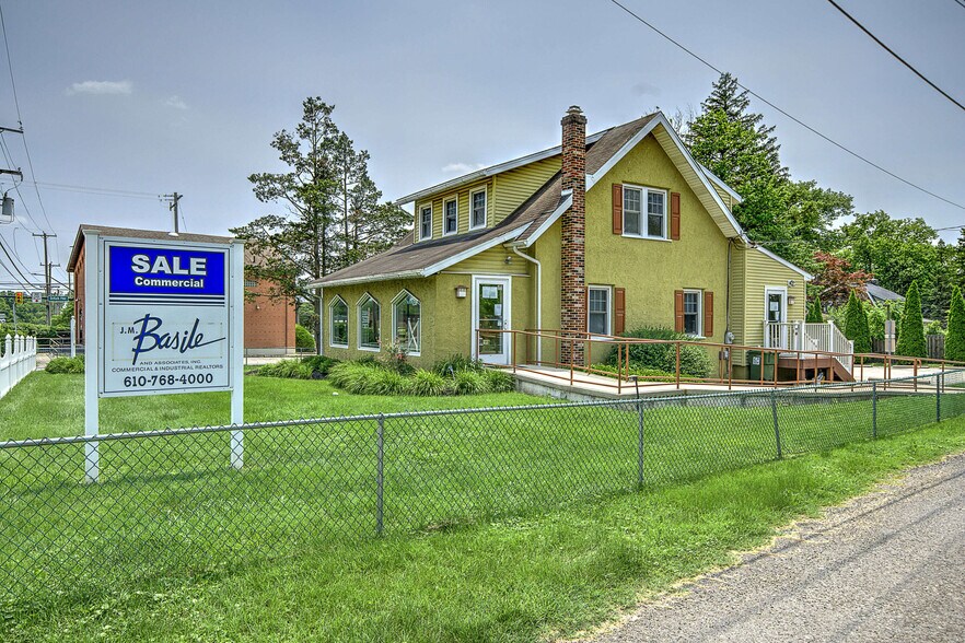 4 W Township Line Rd, East Norriton Township, PA à vendre - Photo de l’immeuble – Image 1 sur 1