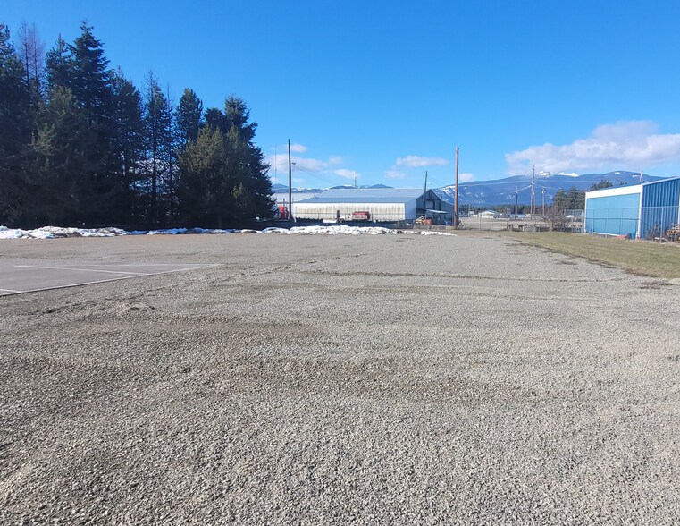 261 Great Northern Rd, Bonners Ferry, ID à vendre - Photo de l’immeuble – Image 2 sur 10