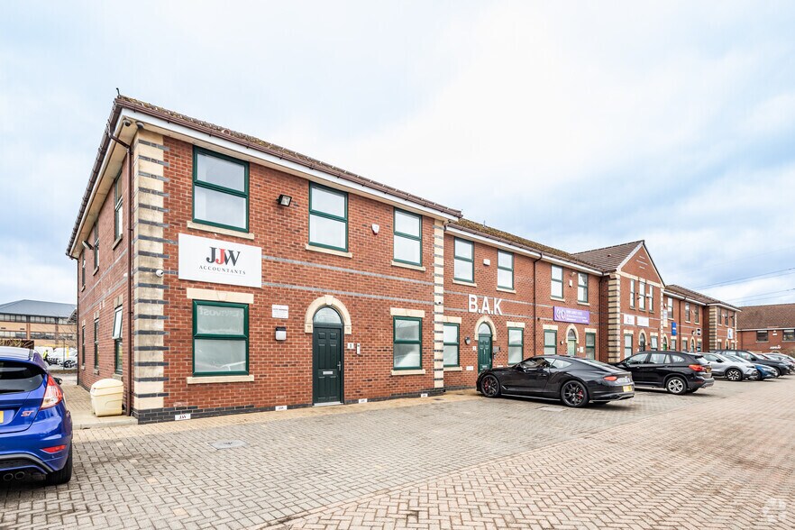 Commercial Rd, Darwen à louer - Photo principale – Image 1 sur 4