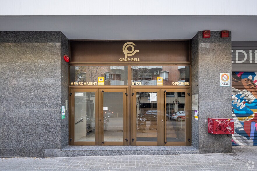 Bureau dans Barcelone, Barcelona à louer - Photo de l’immeuble – Image 1 sur 1