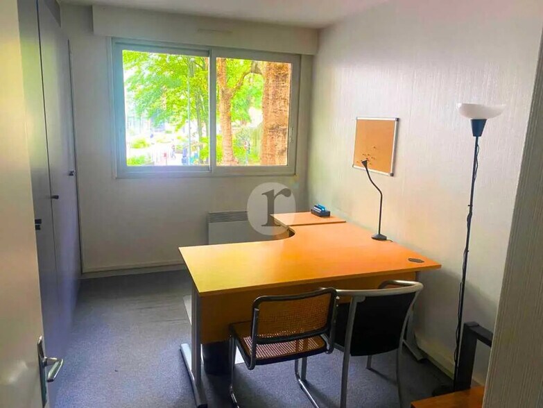 Bureau dans Lille à louer - Photo de l’immeuble – Image 2 sur 5