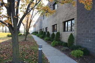 Plus de détails pour 1050 Valley Brook Ave, Lyndhurst, NJ - Industriel/Logistique à louer