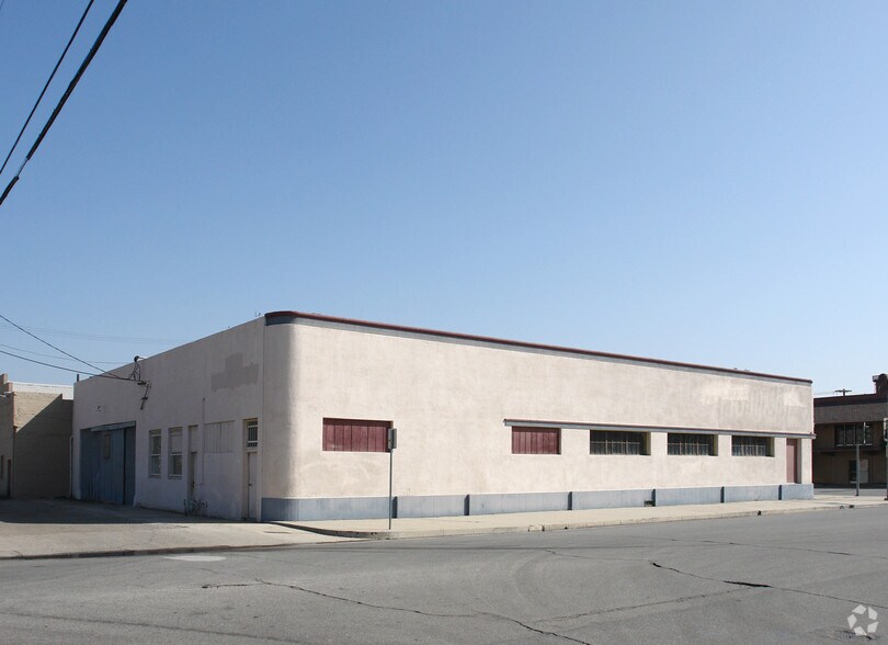 1030 19th St, Bakersfield, CA à louer - Photo de l’immeuble – Image 3 sur 8