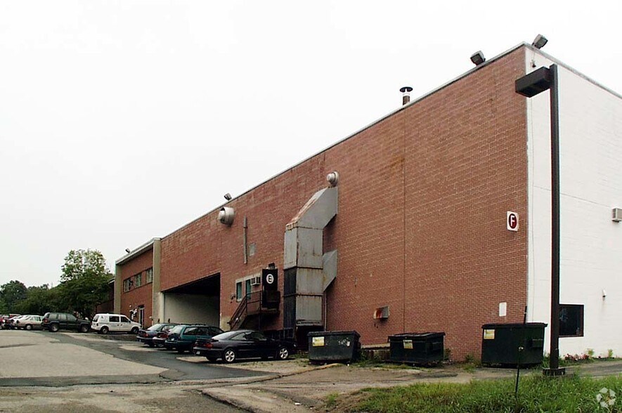 3-6 Simm Ln, Newtown, CT à louer - Autre – Image 2 sur 23