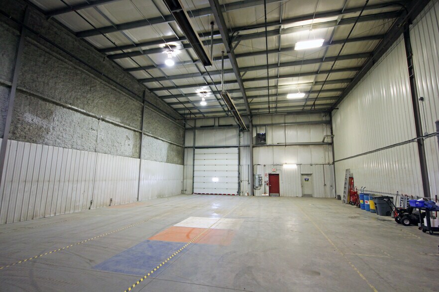 2303A 8 St, Nisku, AB à louer - Photo de l’immeuble – Image 3 sur 11