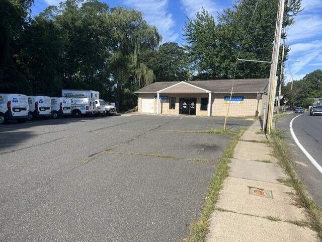 33 Grattan St, Chicopee, MA à vendre - Photo de l’immeuble – Image 2 sur 3