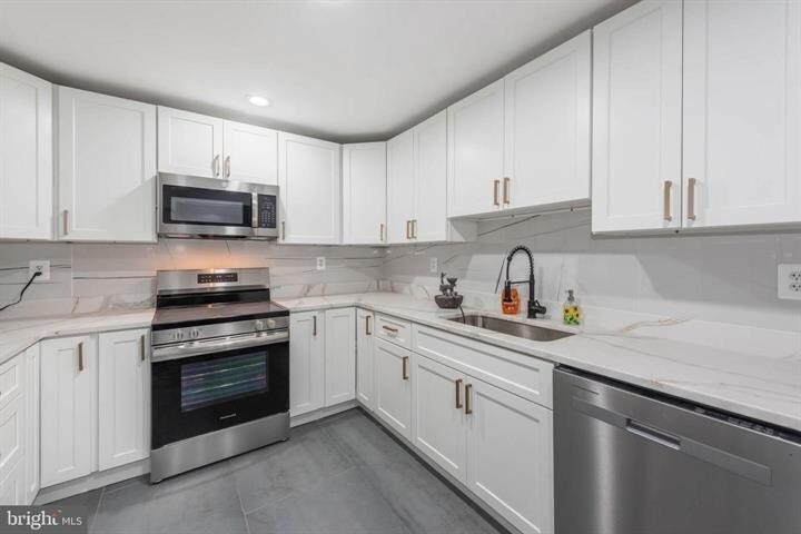 8330 Pulaski Hwy, Rosedale, MD à louer - Photo de l’immeuble – Image 3 sur 24