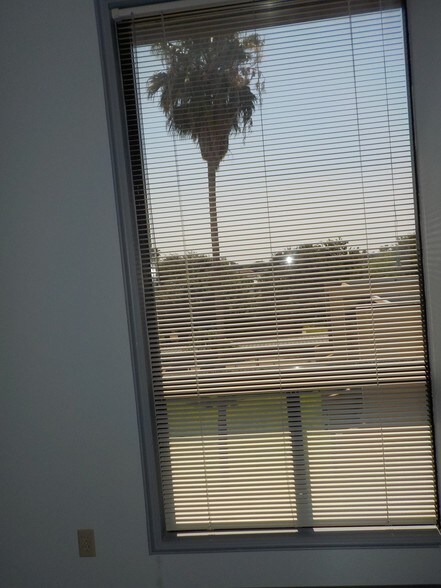 3700 N 10th St, McAllen, TX à louer - Photo de l’immeuble – Image 2 sur 69