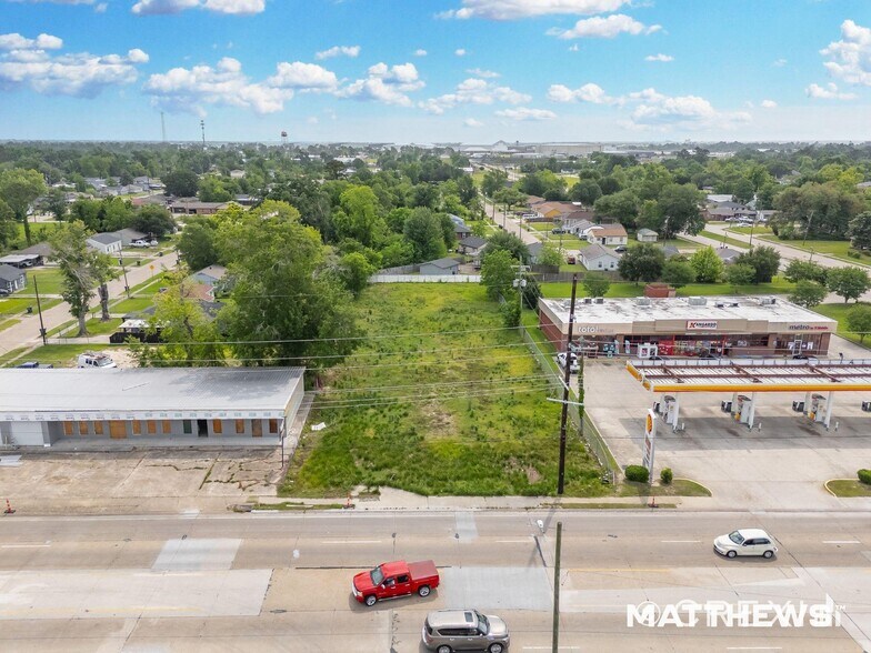 1713 Gerstner Memorial Dr, Lake Charles, LA à vendre - Photo de l’immeuble – Image 2 sur 3