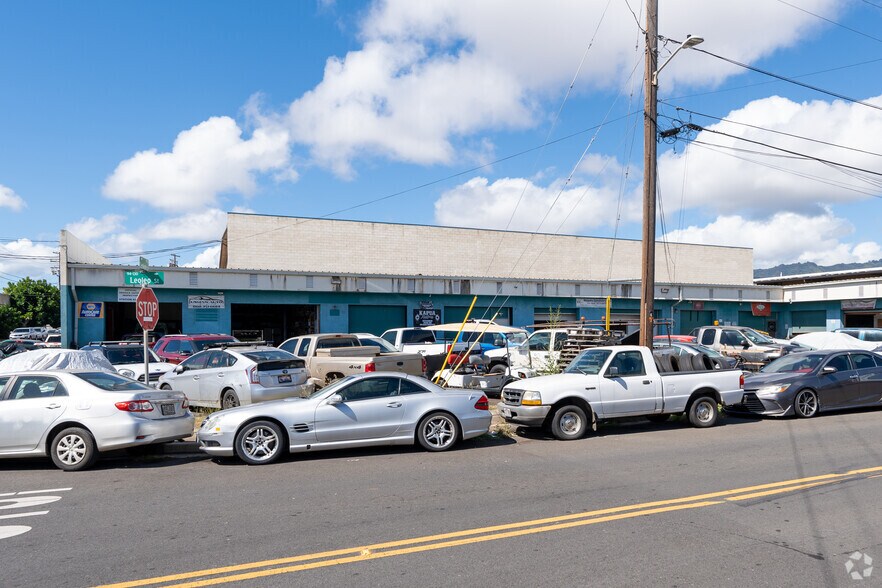 94-138 Leoleo St, Waipahu, HI à louer - Photo de l’immeuble – Image 2 sur 18