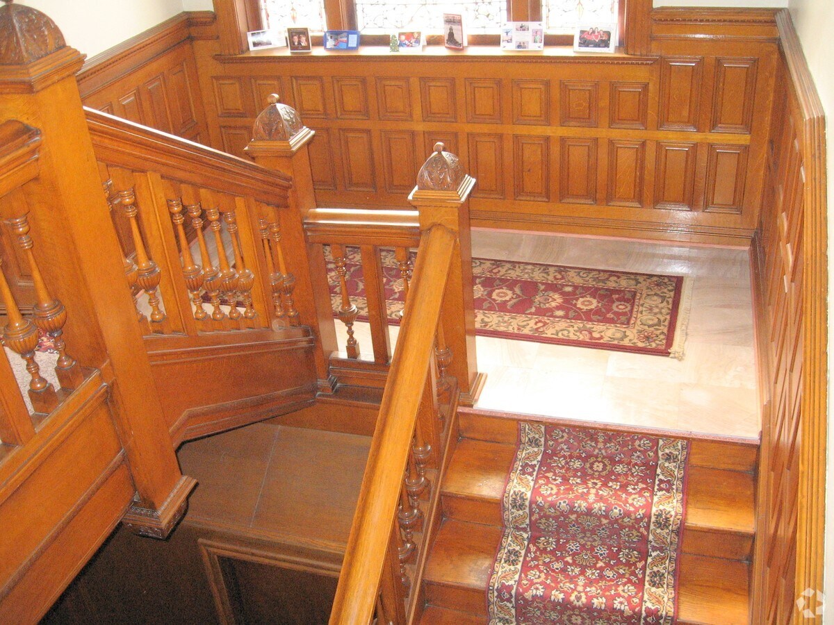 View Photo