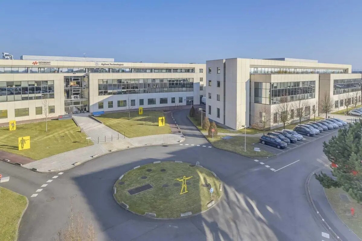 3 avenue du Canada, Les Ulis à louer Photo de l’immeuble– Image 1 sur 17