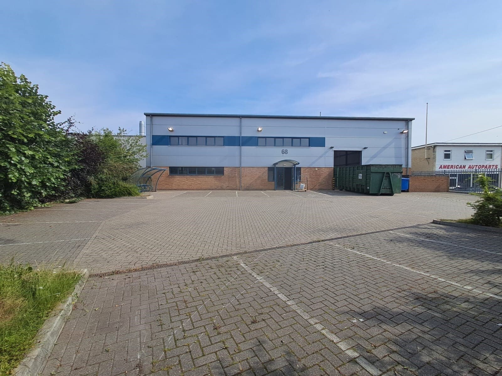 68 Holmethorpe Ave, Redhill à louer Photo de l’immeuble– Image 1 sur 4