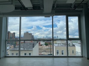 13 Grattan St, Brooklyn, NY à louer Photo intérieure– Image 2 sur 8