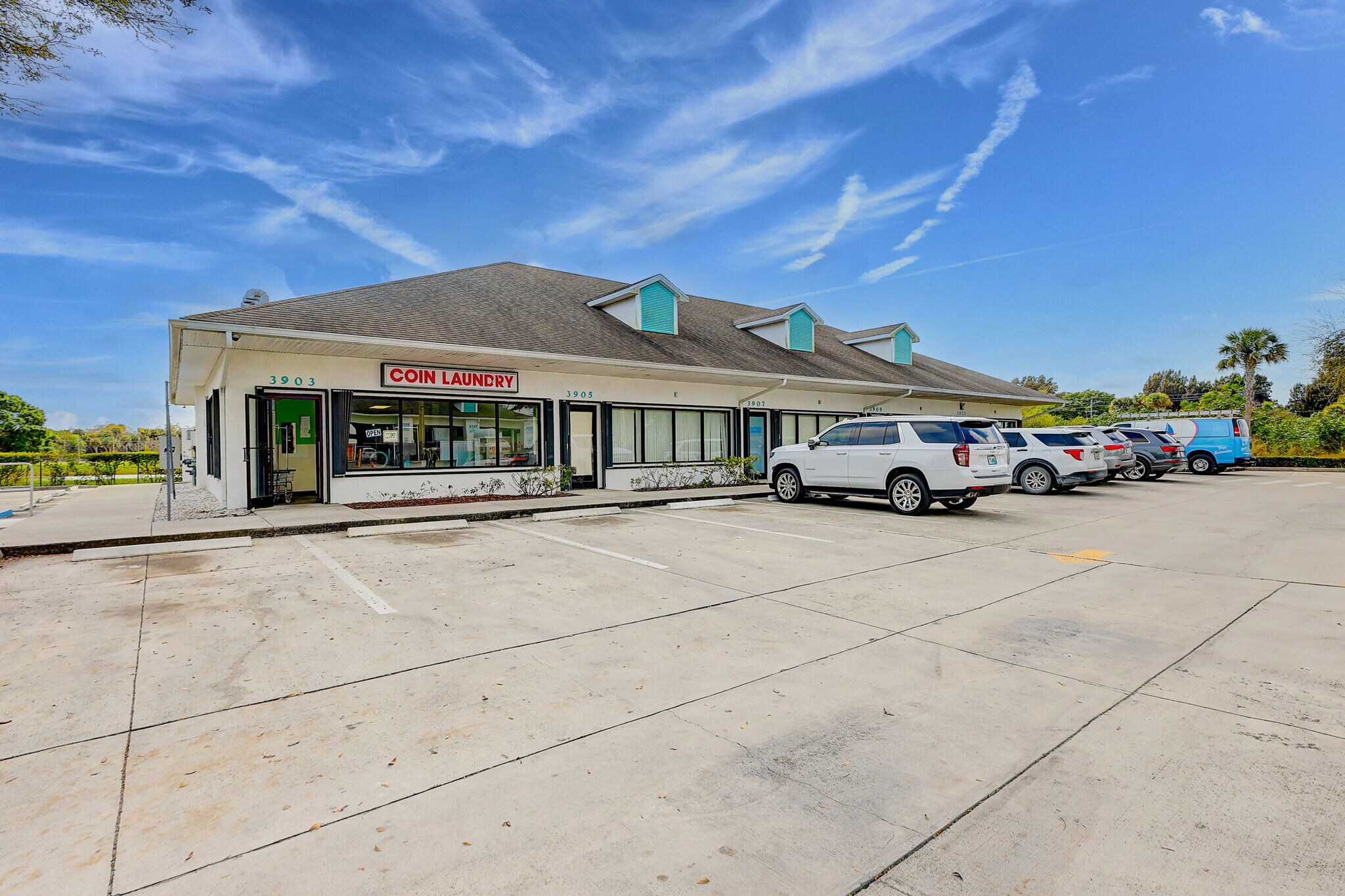 3901 Orange Ave, Fort Pierce, FL à vendre Photo principale– Image 1 sur 21