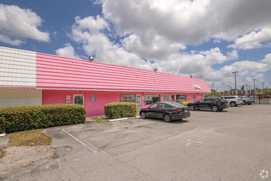 14829-14837 NW 7th Ave, Miami, FL à louer - Photo principale – Image 1 sur 3