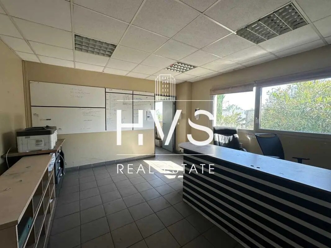 Industriel/Logistique dans Gignac-la-Nerthe à louer Photo de l’immeuble– Image 1 sur 5