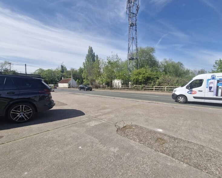 Bawtry Rd, Tickhill à louer - Photo de l’immeuble – Image 2 sur 2