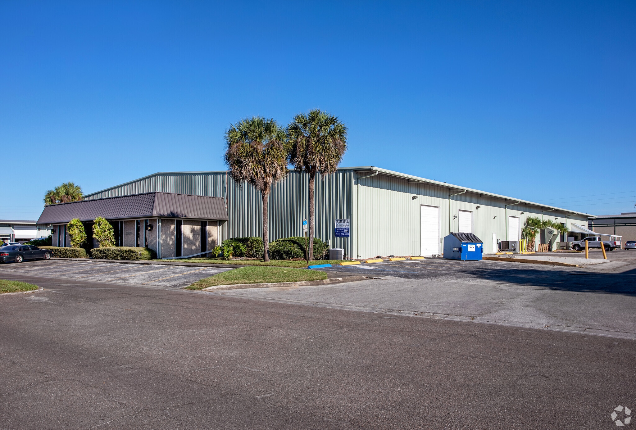 12910 Automobile Blvd, Clearwater, FL à louer Photo principale– Image 1 sur 15
