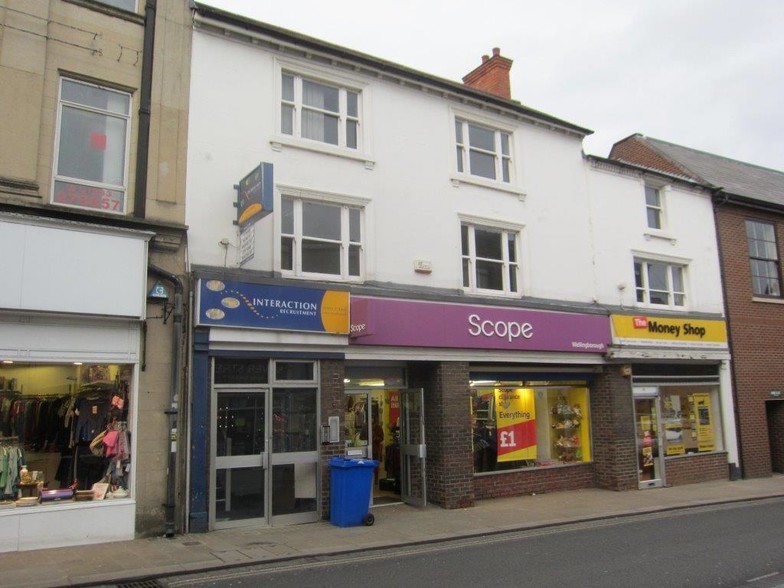 26A-26B Silver St, Wellingborough à louer - Photo de l’immeuble – Image 2 sur 3
